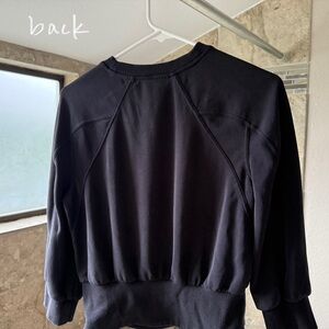 Lululemon Softstreme Cropped Gray Pullover Top Sweatshirt